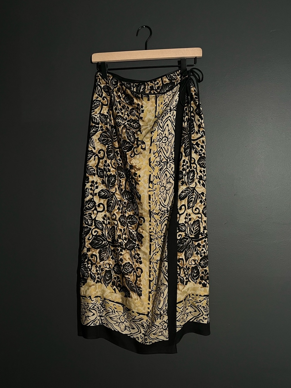 1990s Dana Buchman Petite 100% Silk Abstract Floral Wrap Midi Skirt - Size 4